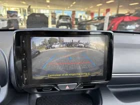 Toyota Yaris thumbnail 8