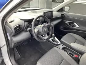 Toyota Yaris-cross thumbnail 16