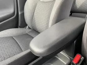 Toyota Yaris-cross thumbnail 36