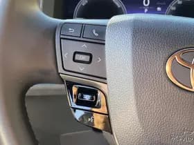 Toyota C-hr thumbnail 28