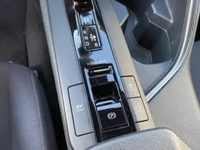 Toyota C-hr thumbnail 35