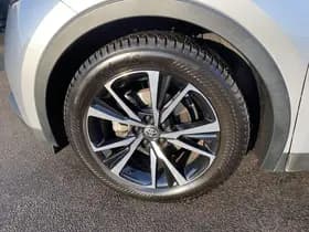 Toyota C-hr thumbnail 57