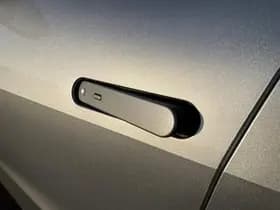 Toyota C-hr thumbnail 61