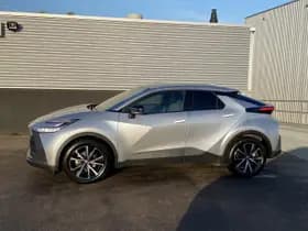 Toyota C-hr thumbnail 8