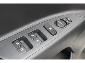 Kia Stonic thumbnail 55