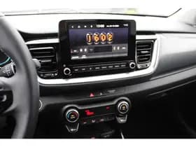 Kia Stonic thumbnail 60