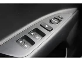 Kia Stonic thumbnail 64