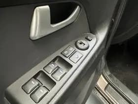 Kia Sportage thumbnail 5