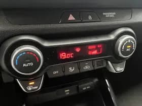 Kia Stonic thumbnail 11