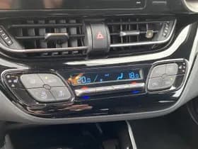 Toyota C-hr thumbnail 34