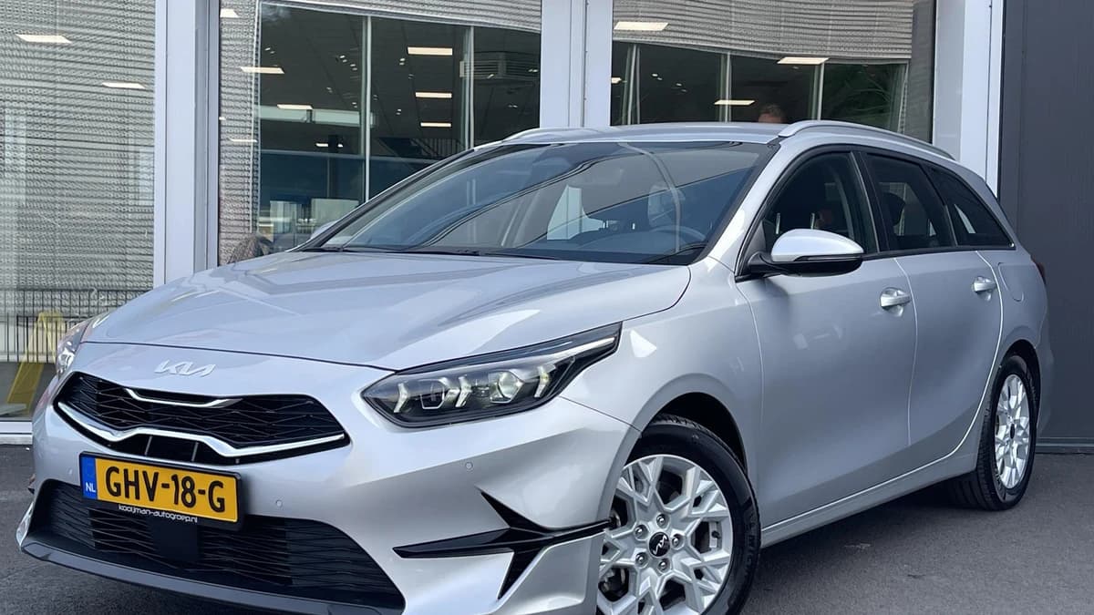 Kia Ceed-sportswagon — foto 1