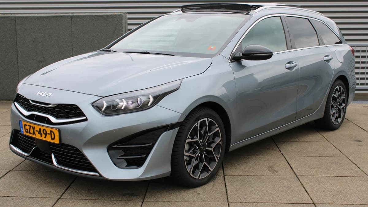 Kia Ceed-sportswagon — foto 1