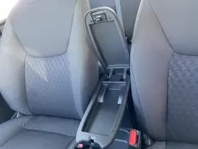 Toyota Yaris thumbnail 91