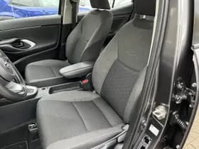 Toyota Yaris-cross thumbnail 24