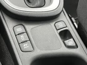 Toyota Yaris-cross thumbnail 26