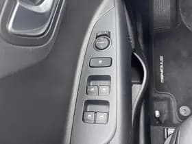 Kia Stonic thumbnail 48