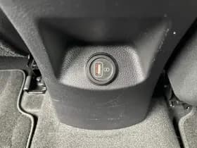 Kia Stonic thumbnail 57