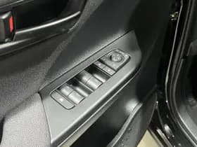 Toyota C-hr thumbnail 16