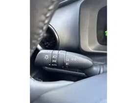 Toyota C-hr thumbnail 31