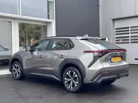 Toyota Bz4x thumbnail 6