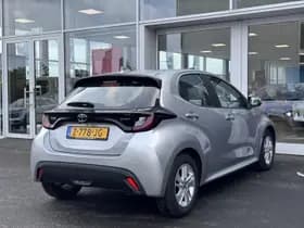 Toyota Yaris thumbnail 5