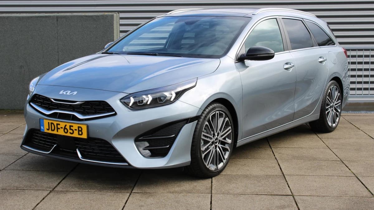 Kia Ceed-sportswagon — foto 1
