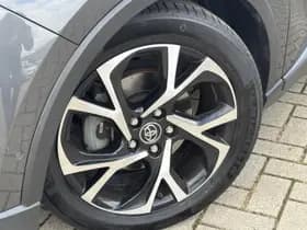 Toyota C-hr thumbnail 16