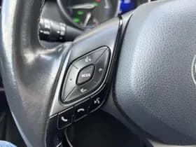 Toyota C-hr thumbnail 17