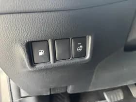 Toyota C-hr thumbnail 32