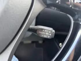 Toyota C-hr thumbnail 57