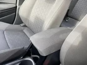 Toyota Corolla thumbnail 36