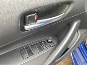 Toyota Corolla thumbnail 38