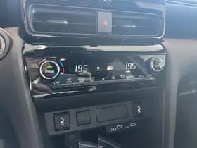 Toyota Yaris-cross thumbnail 54