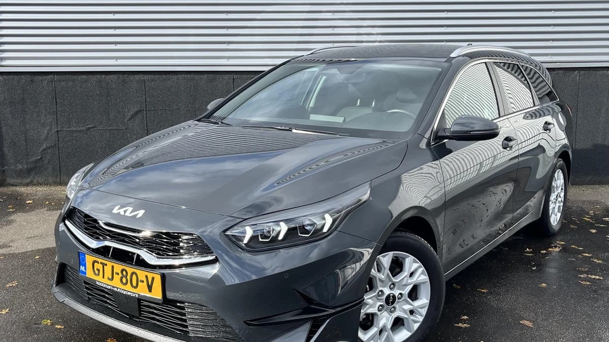 Kia Ceed-sportswagon — foto 1