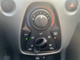 Toyota Aygo thumbnail 26