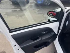 Toyota Aygo thumbnail 55