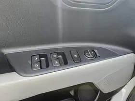 Kia Stonic thumbnail 45