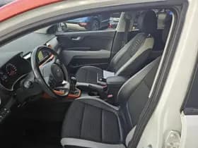 Kia Stonic thumbnail 6