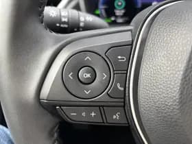 Toyota Corolla-cross thumbnail 20