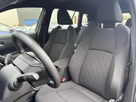 Toyota Corolla-cross thumbnail 30