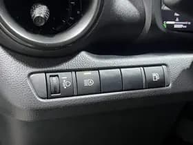 Toyota C-hr thumbnail 63