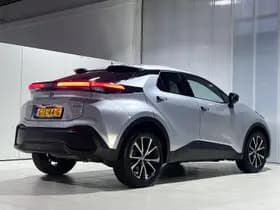 Toyota C-hr thumbnail 8