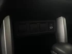 Toyota Corolla-cross thumbnail 45