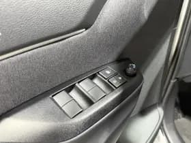 Toyota Yaris-cross thumbnail 28