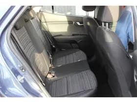 Kia Stonic thumbnail 48