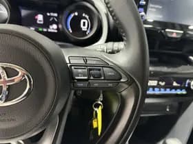 Toyota Yaris-cross thumbnail 12