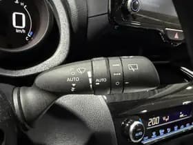 Toyota Yaris-cross thumbnail 13