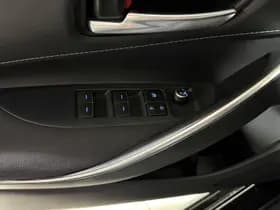 Toyota Corolla-touring-sports thumbnail 28