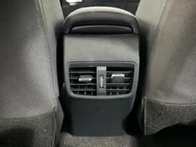 Toyota Corolla-touring-sports thumbnail 31