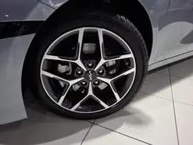 Kia Ceed-sportswagon thumbnail 2